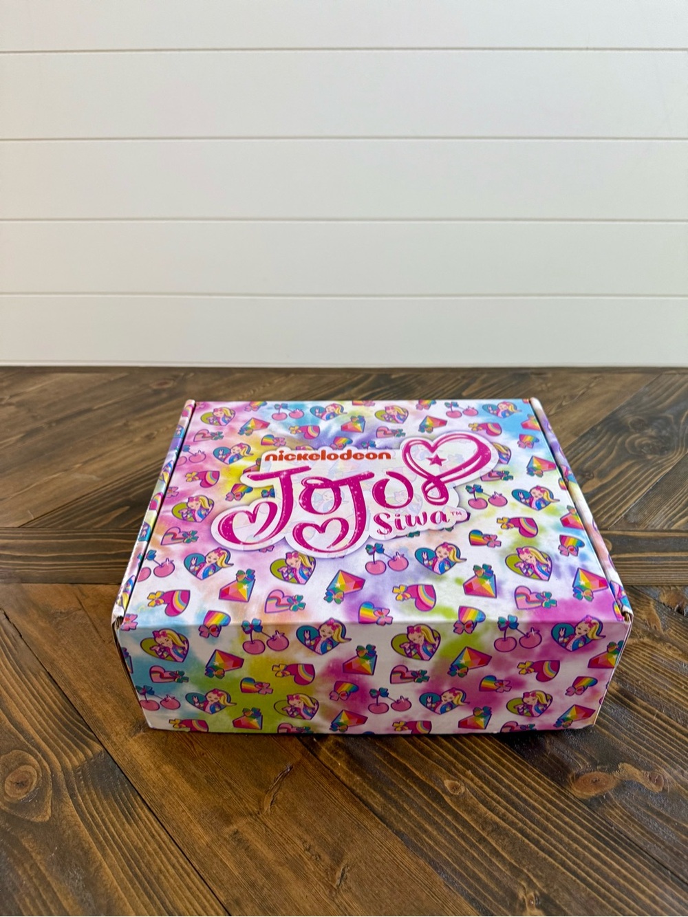 JoJo Siwa Bright Pink Patterned Subscription Collector Box